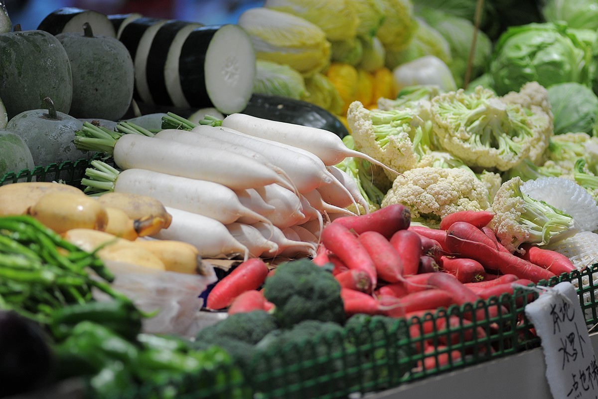 第一次试用180mm f/2.8D镜头