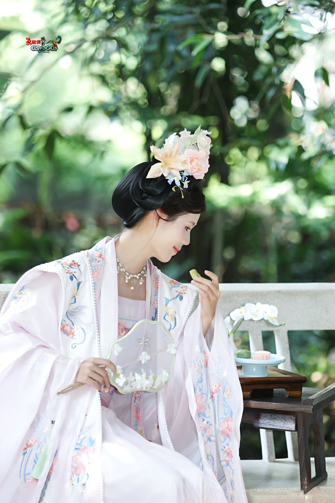 【兰缘倩影】---小菲