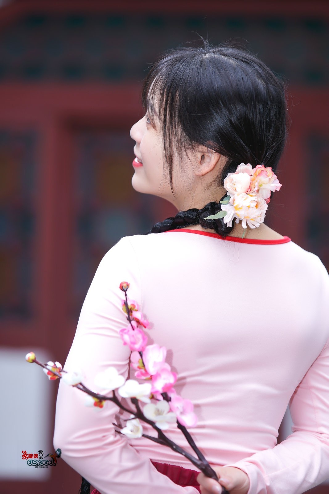 【女神舞红裙】---佳佳