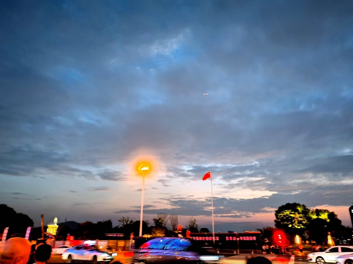 漫步星城 走街串巷（392）傍晚的五一路