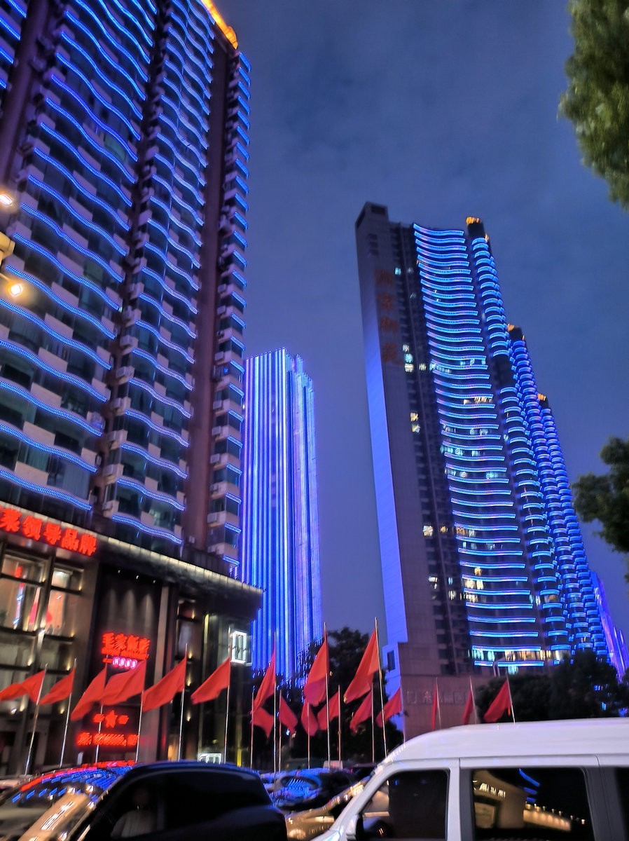 漫步星城 走街串巷（392）傍晚的五一路