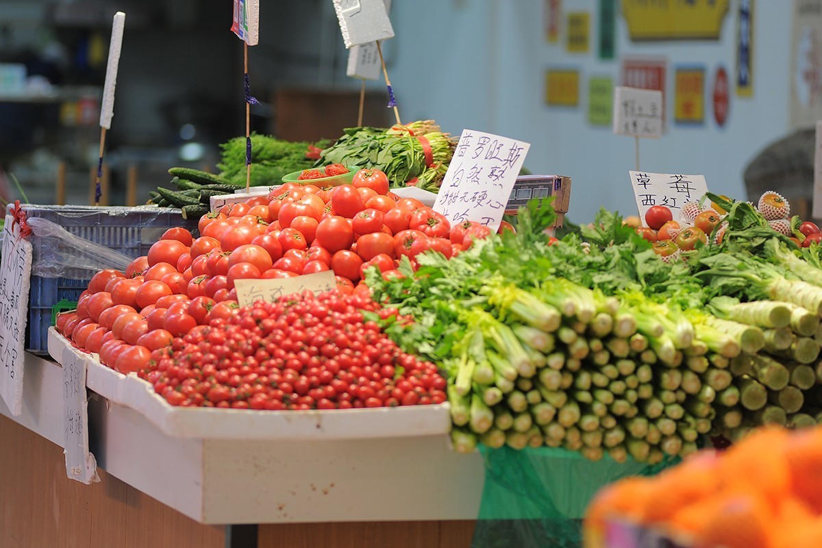 第一次试用180mm f/2.8D镜头