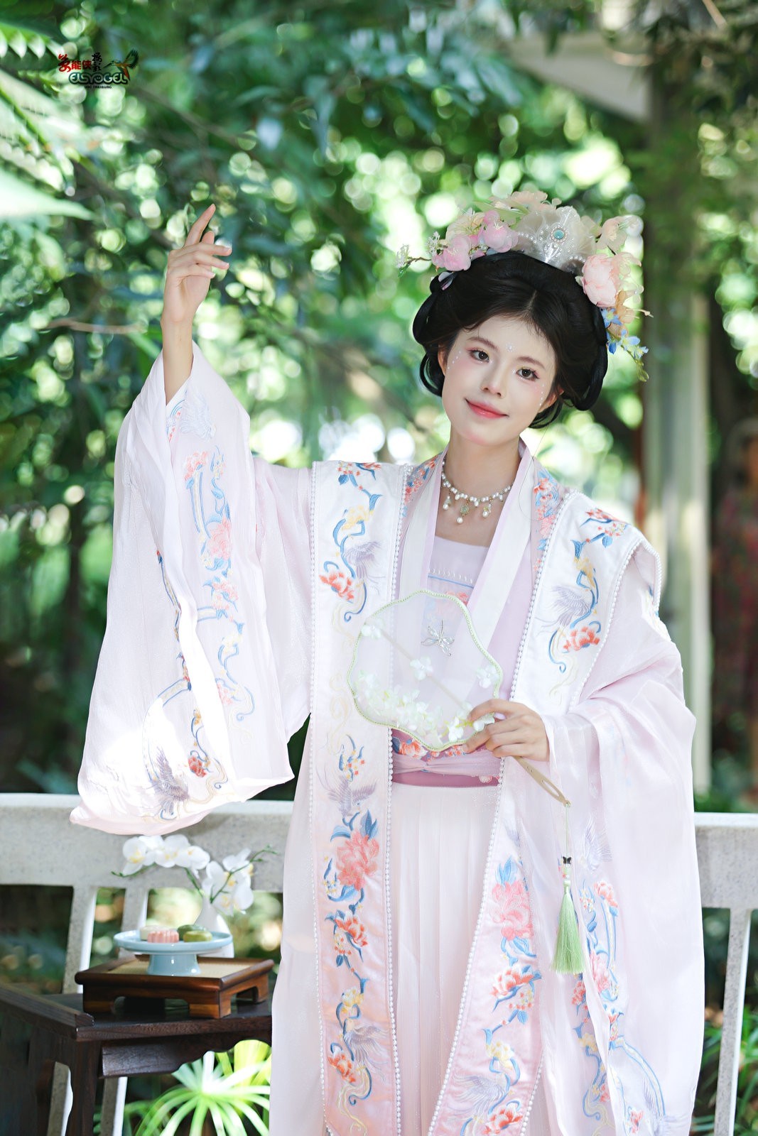 【兰缘倩影】---小菲