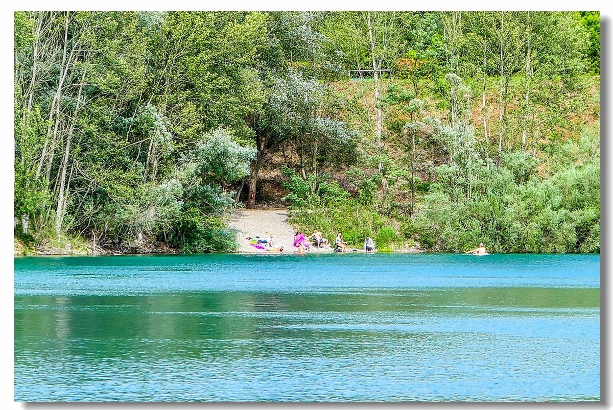 夏季休闲凉爽之--“人工湖”