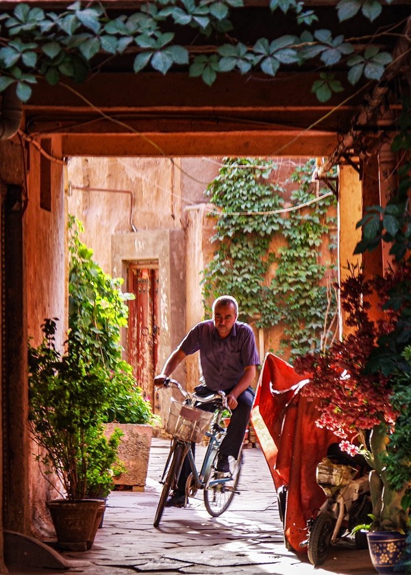 新疆行游--漫游喀什古城【18】上学去