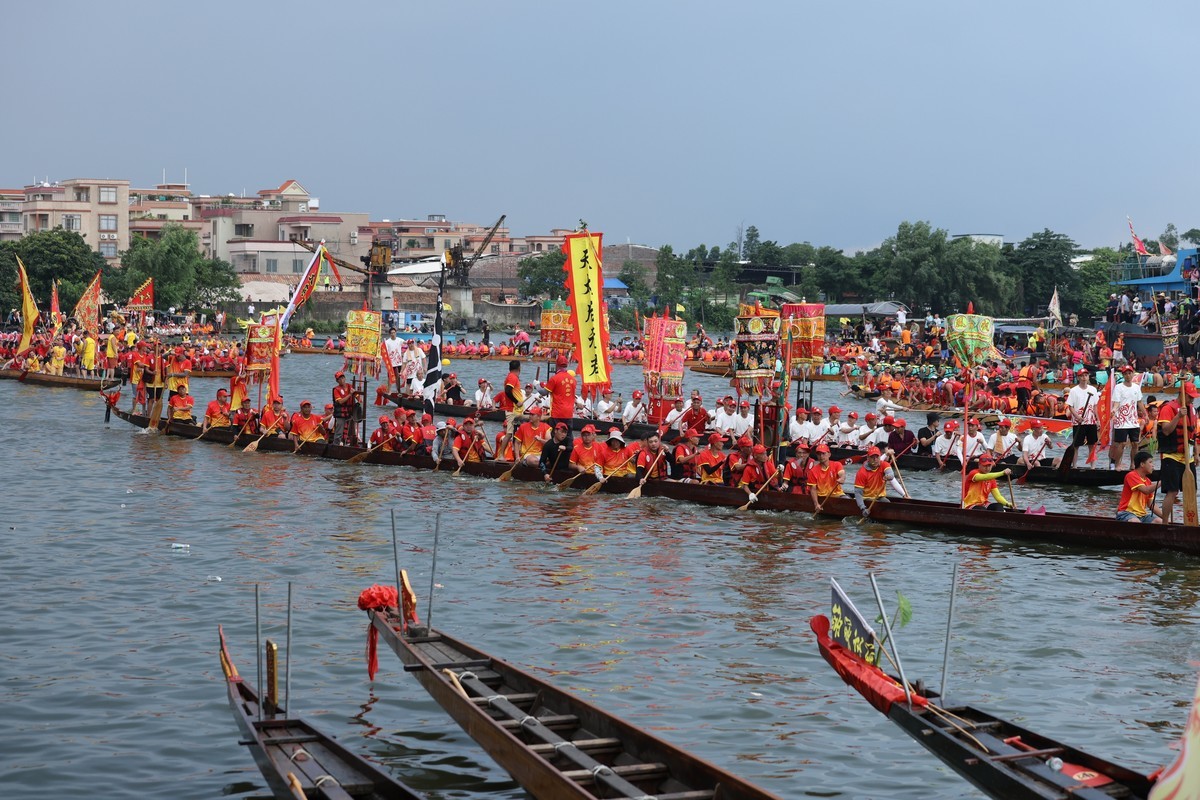 2024佛山大沥雅瑶龙舟赛