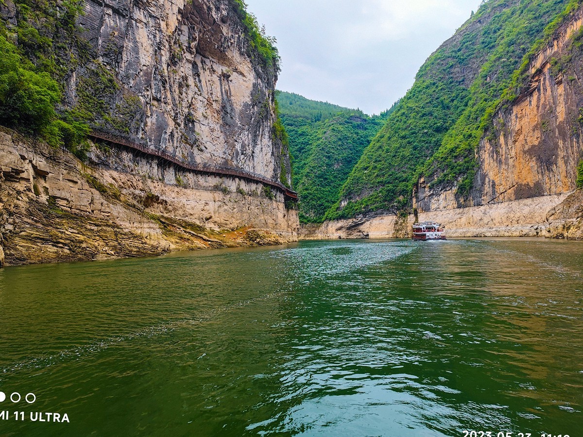 上海～成都～拉萨骑游随拍（22）船观雨雾中的三峡