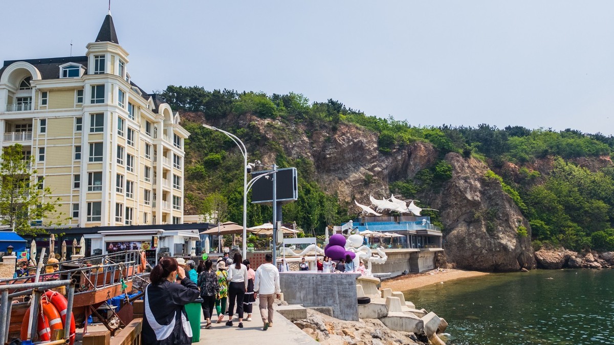 休 渔 期 的 渔 人 码 头