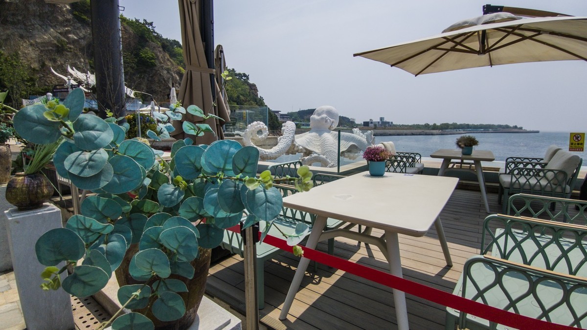 休 渔 期 的 渔 人 码 头