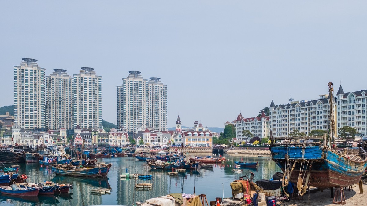 休 渔 期 的 渔 人 码 头