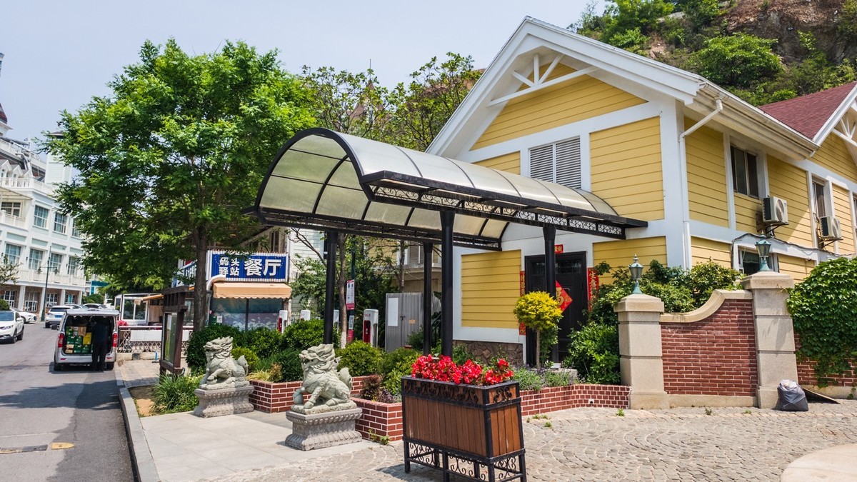 休 渔 期 的 渔 人 码 头