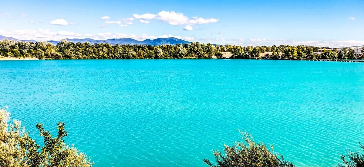 夏季休闲凉爽之--“人工湖”