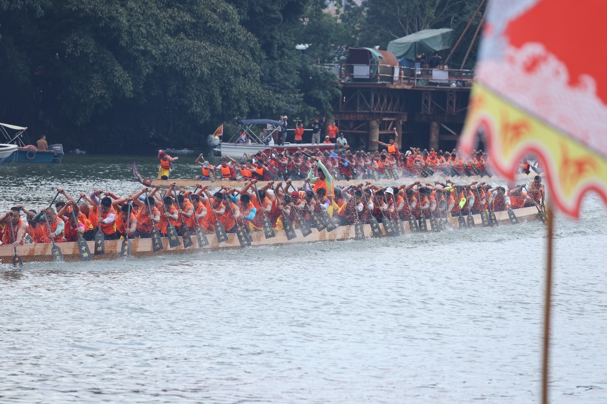 2024佛山大沥雅瑶龙舟赛