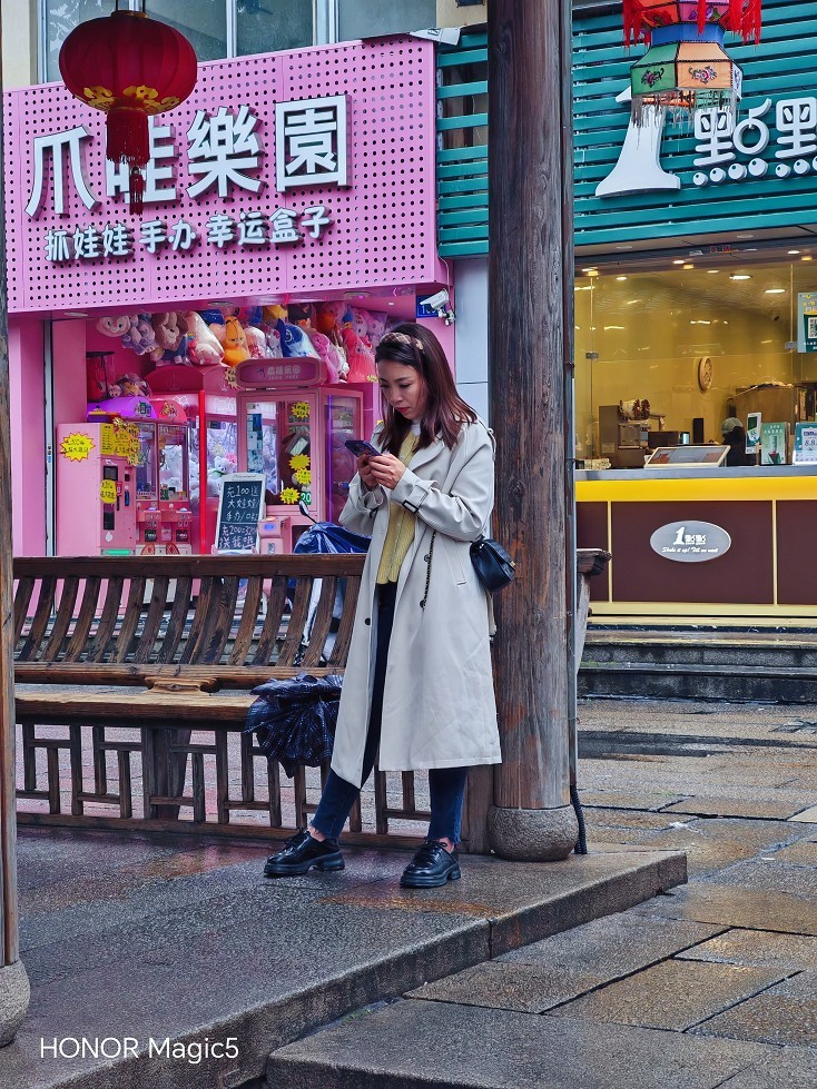 请假贴福建旅游《街拍扫街抓拍人物》片。最近又要出去趟暂时不能在上贴操作。