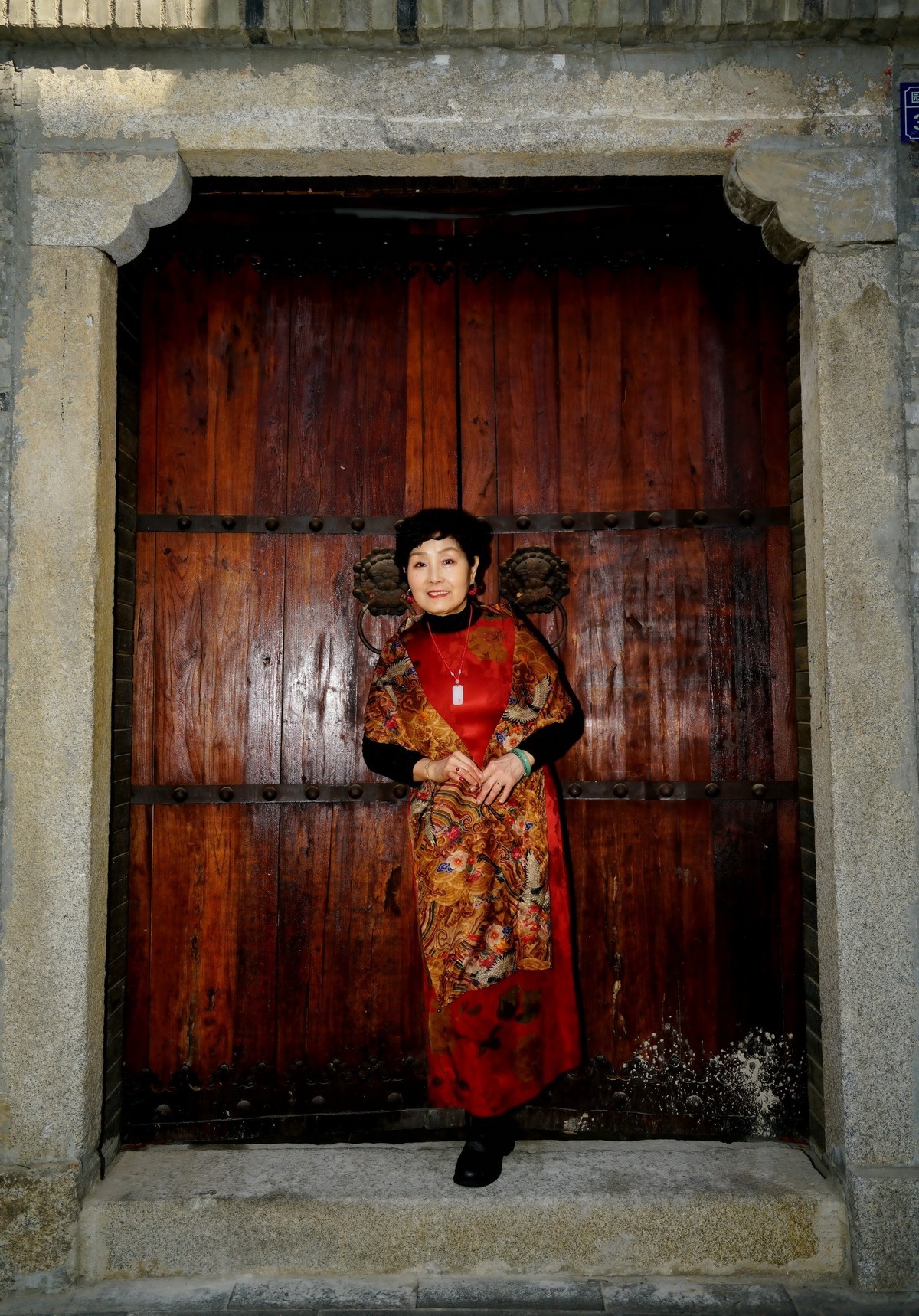 汉口里的佩佩服美女！