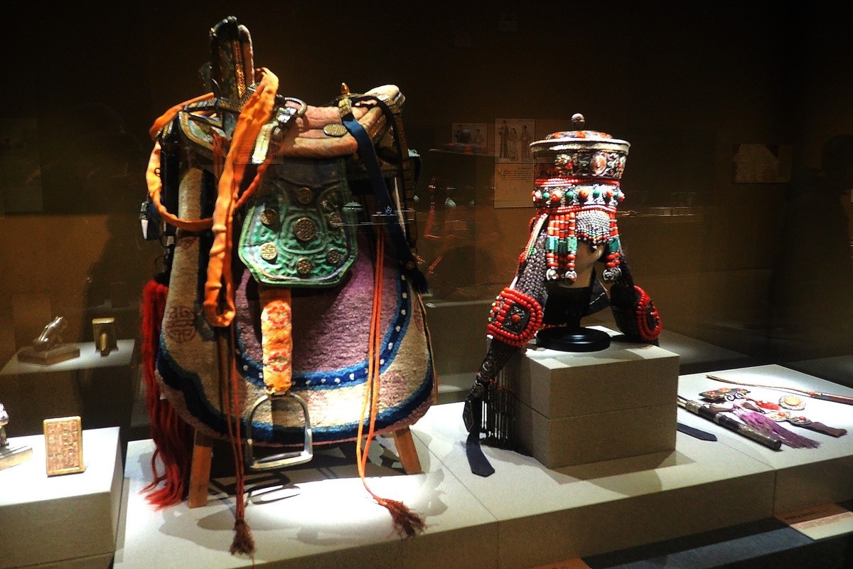 《长城两边是故乡—冀蒙古代文物精品展》下