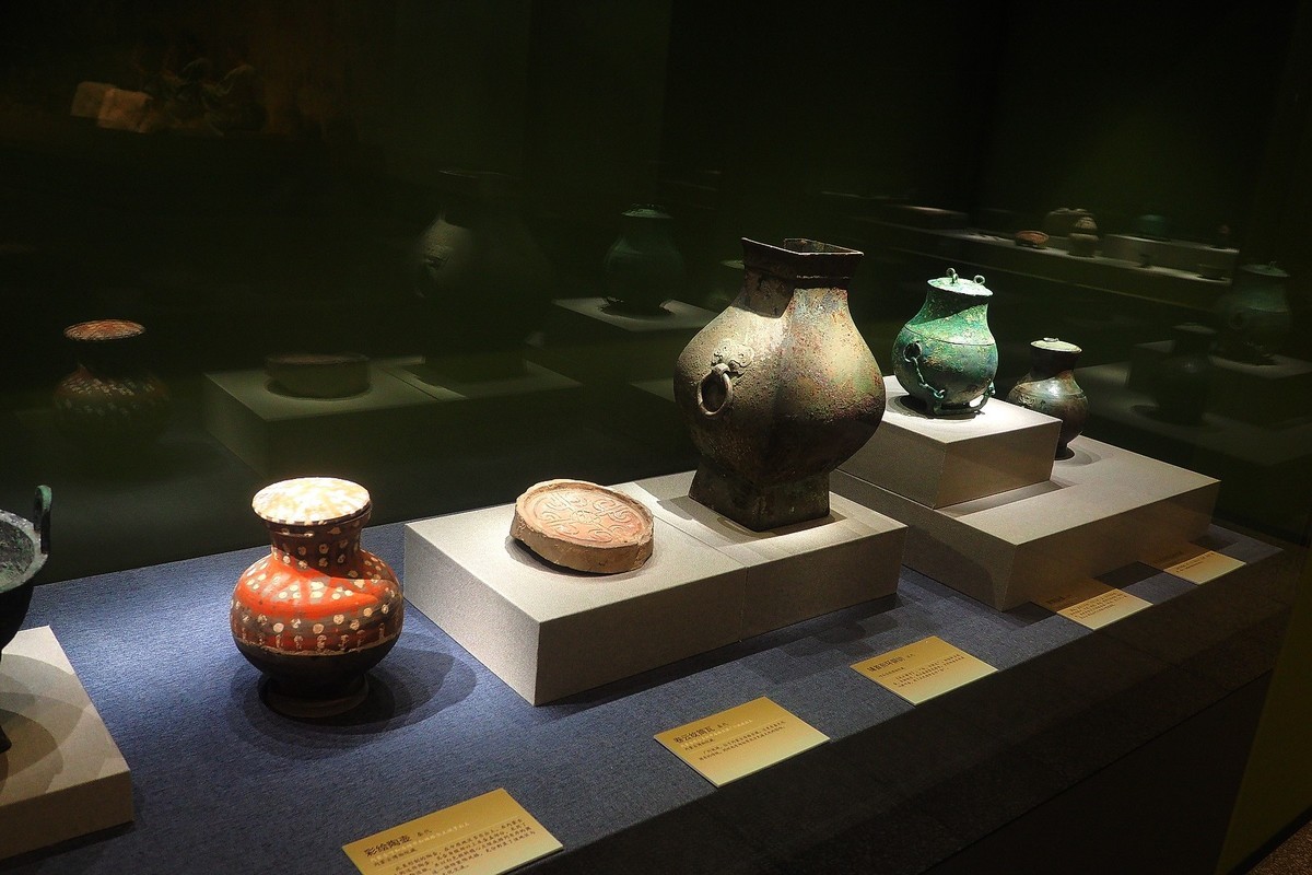 《长城两边是故乡—冀蒙古代文物精品展》下