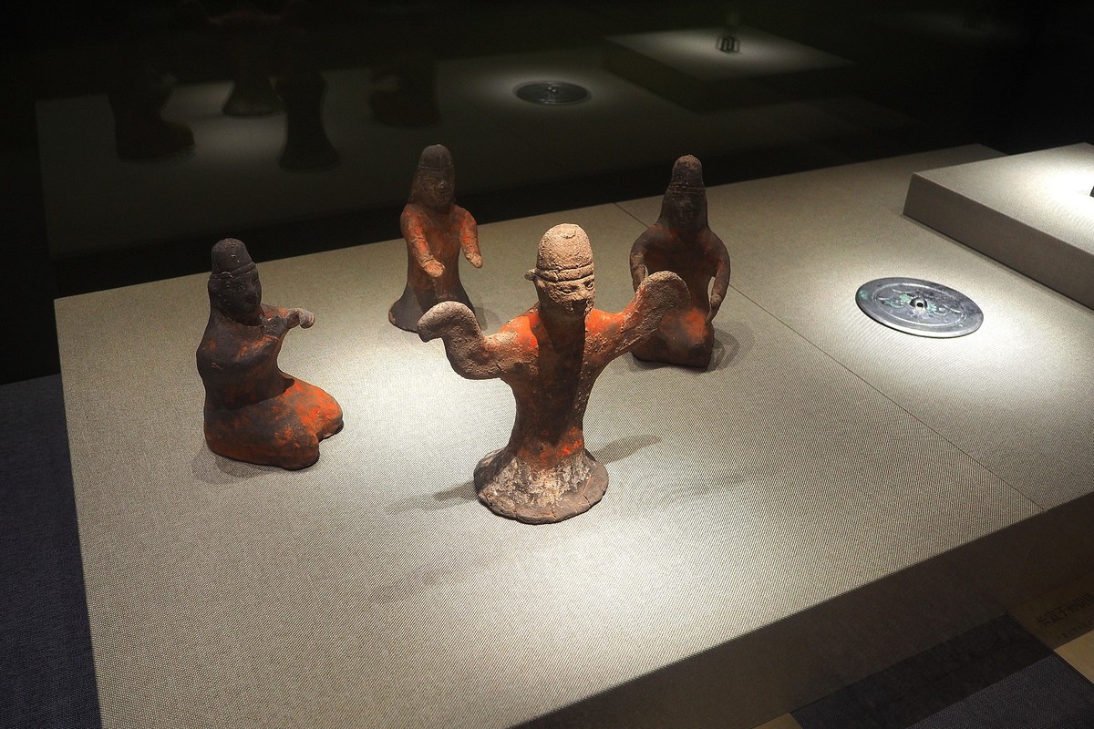 《长城两边是故乡—冀蒙古代文物精品展》下