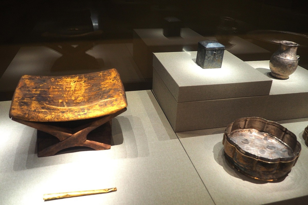 《长城两边是故乡—冀蒙古代文物精品展》下