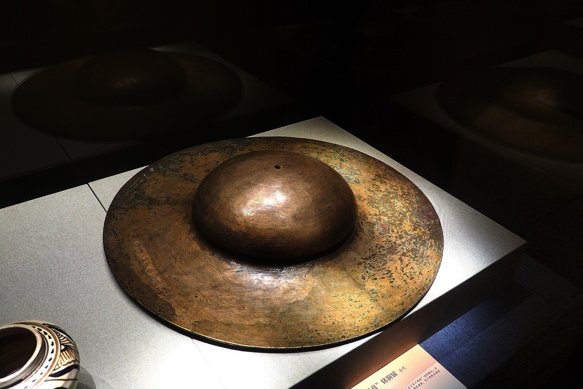 《长城两边是故乡—冀蒙古代文物精品展》下