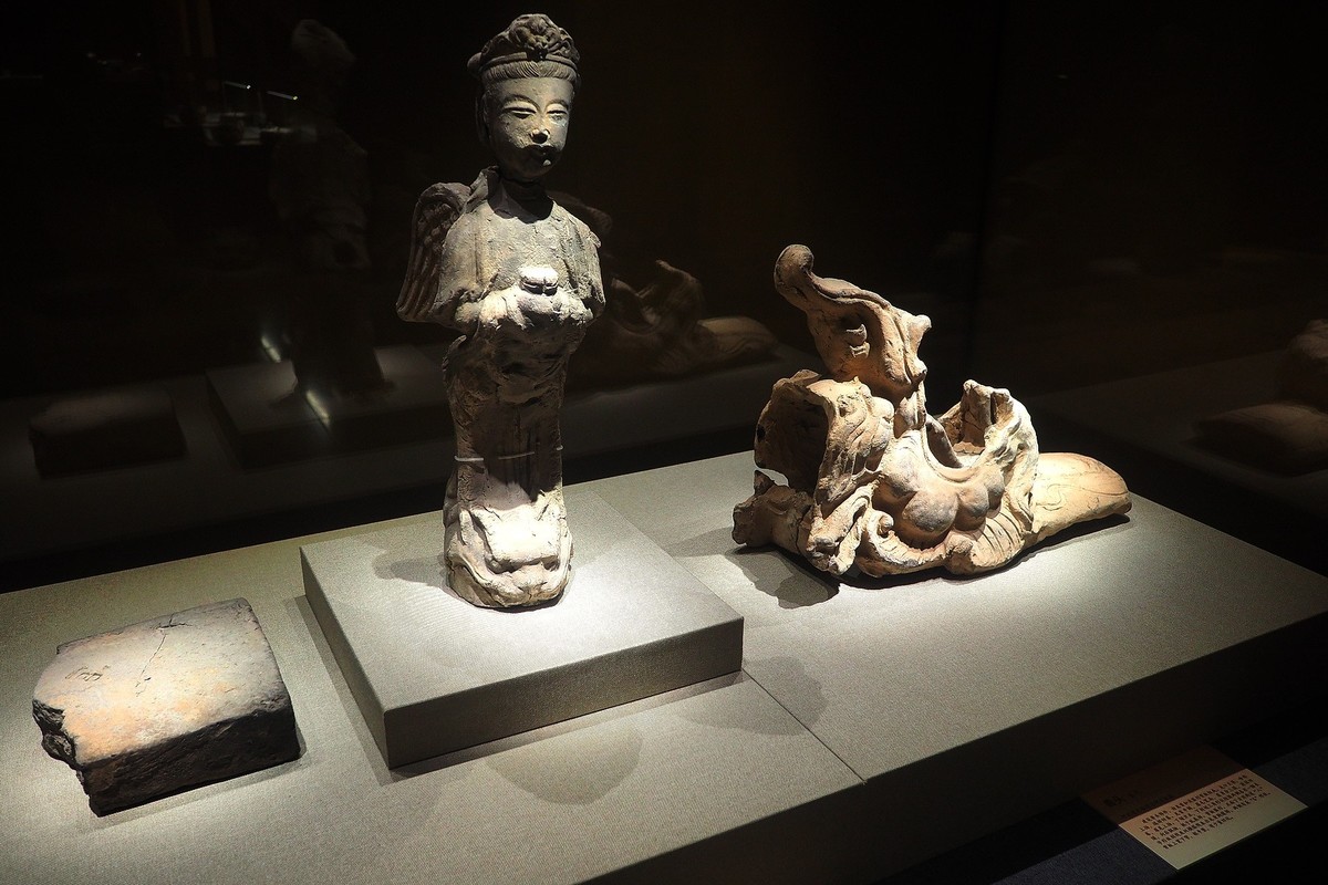 《长城两边是故乡—冀蒙古代文物精品展》下