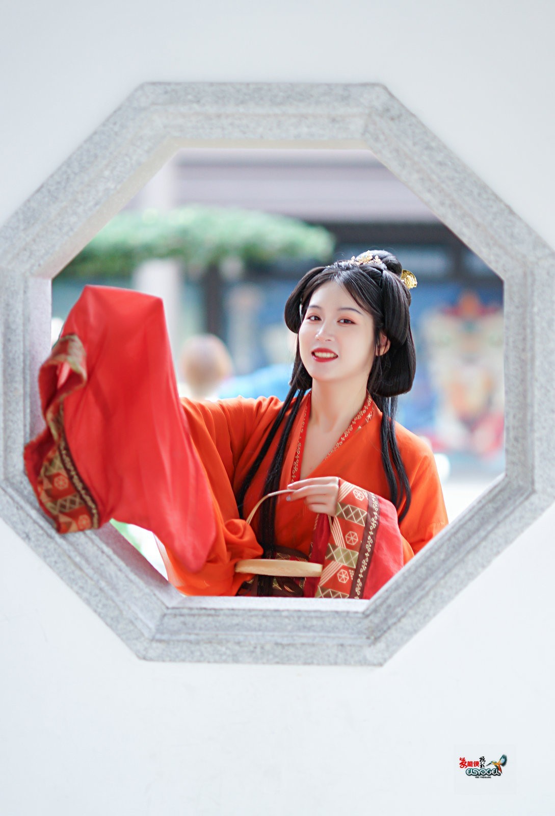 【窗台下美女】---淑娴