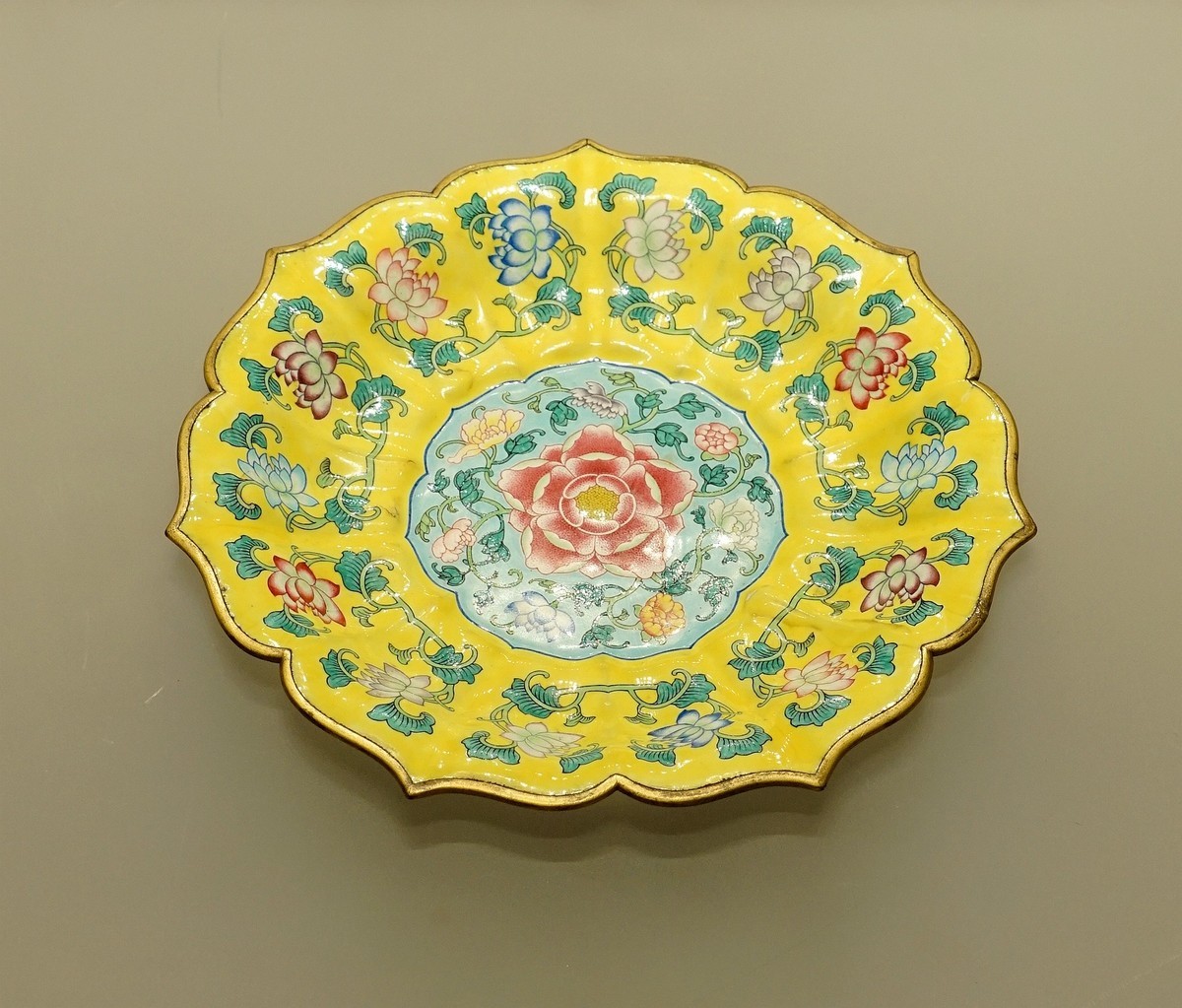 新疆博物馆展品之（二）：故宫宫廷珐琅器精品展