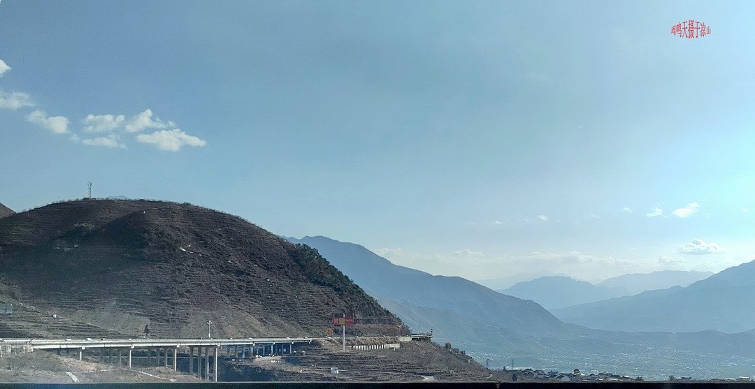 中国上世纪最大水电站——二滩      周鸣天