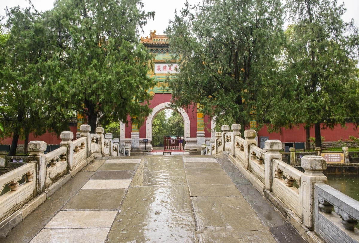 雨中的千年古寺-中关村在线摄影论坛