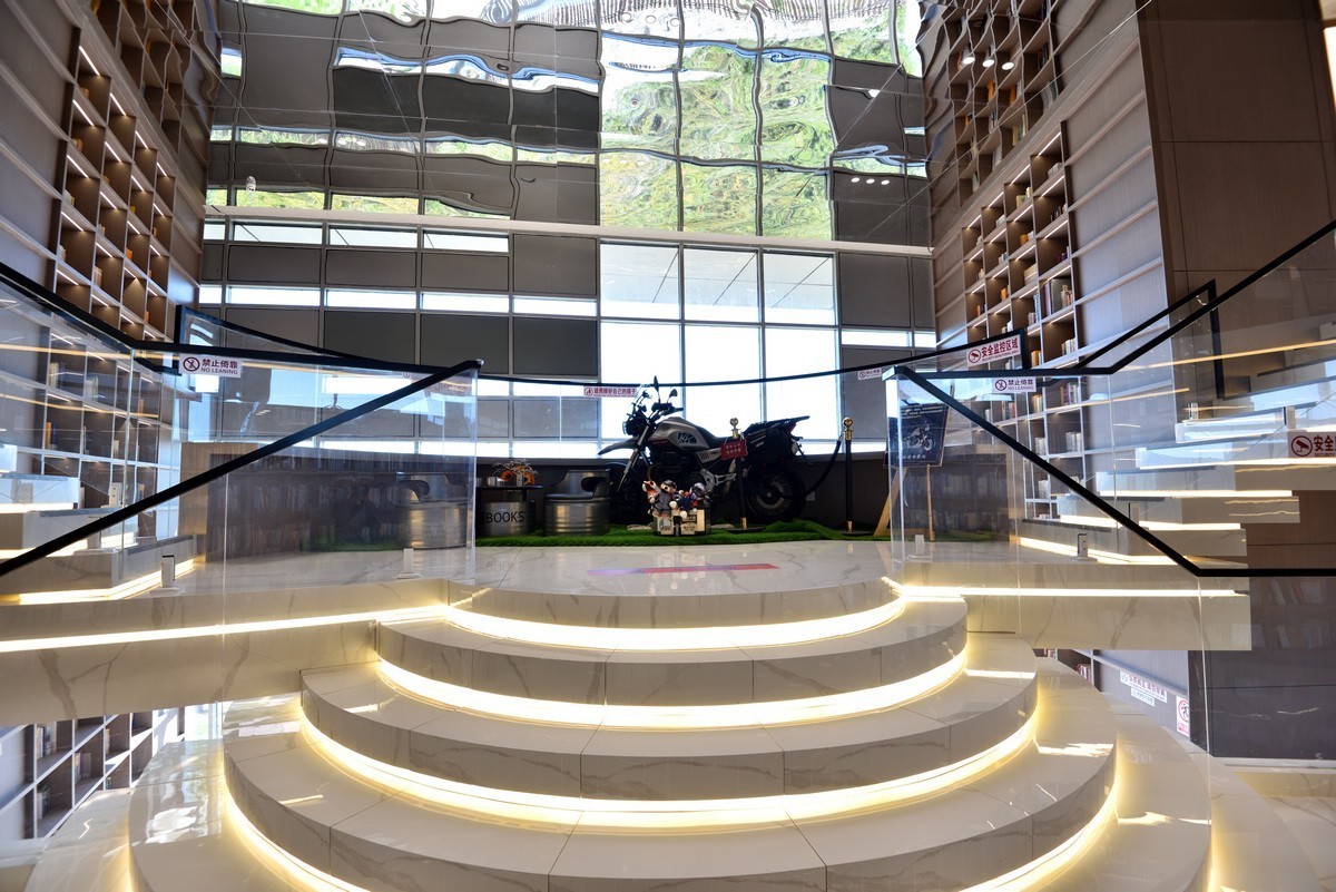 翠云山银河滑雪场星芒图书馆1/3