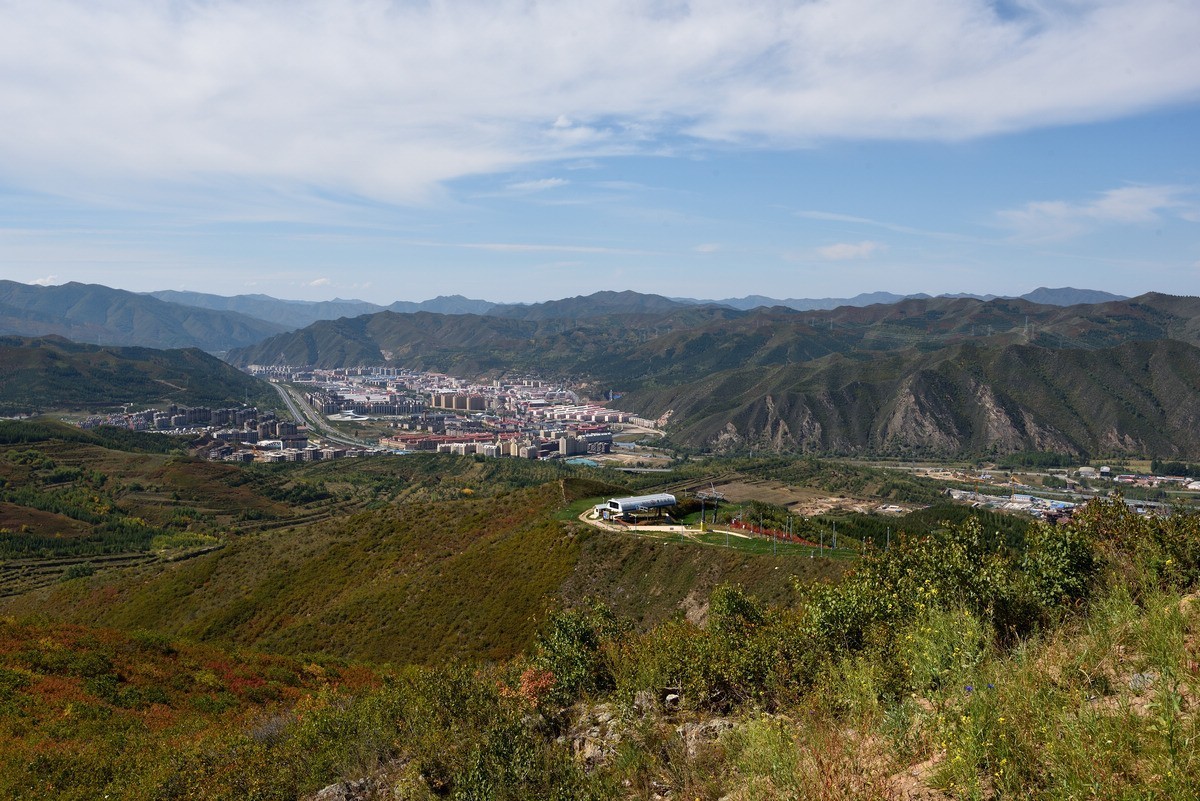 翠云山银河滑雪场星芒图书馆1/3