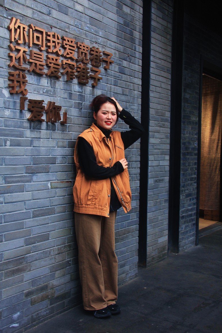 成都老巷子扫街抓怕片，还有几张刚买的手机实验片！