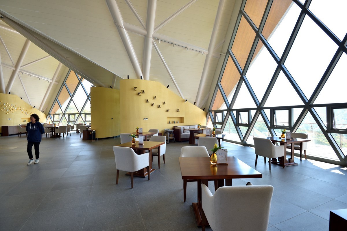 翠云山银河滑雪场星芒图书馆2/3