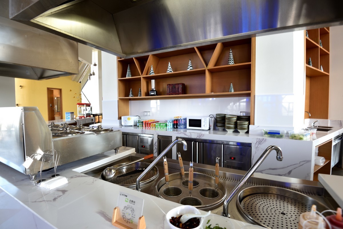 翠云山银河滑雪场星芒图书馆3/3