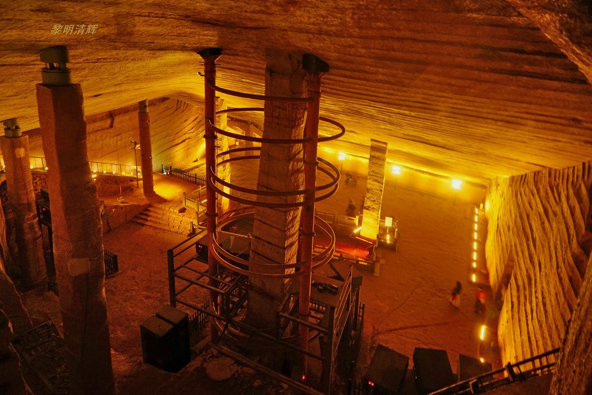 神秘的龙游石窟—2