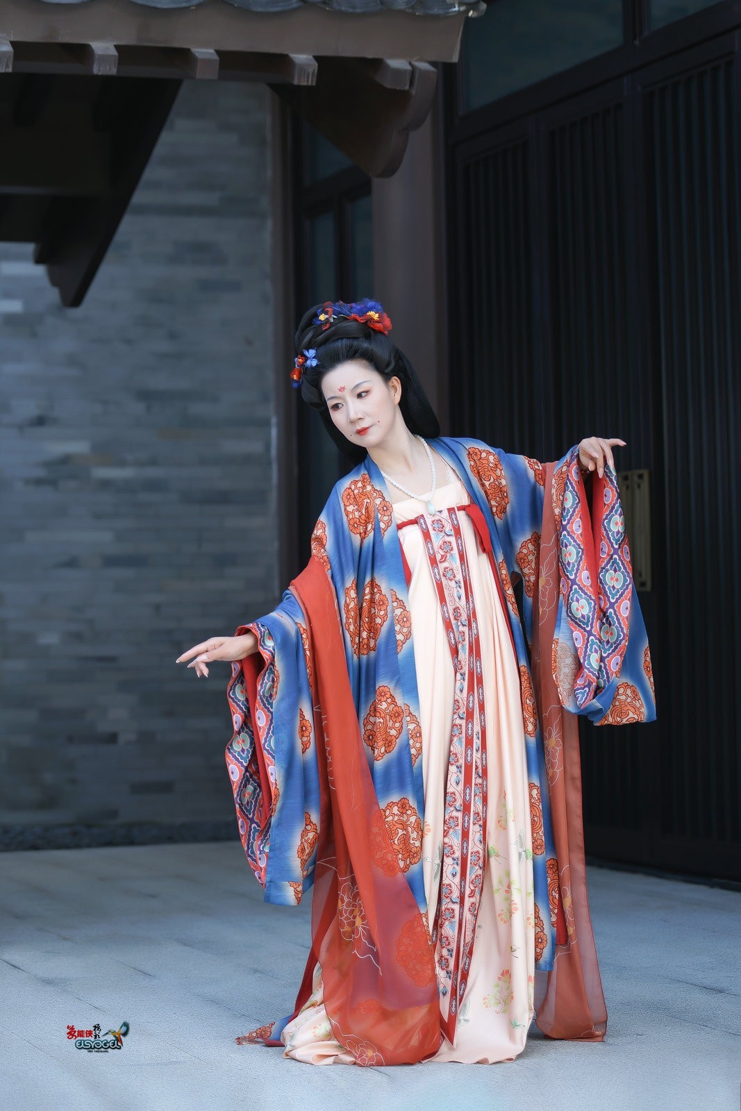 【君玉兰·引路菩萨】---婉灵