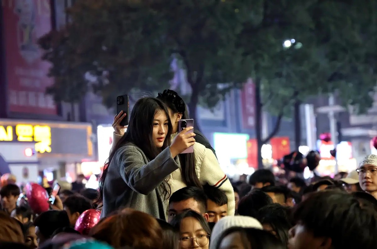 2025你好【手机图】