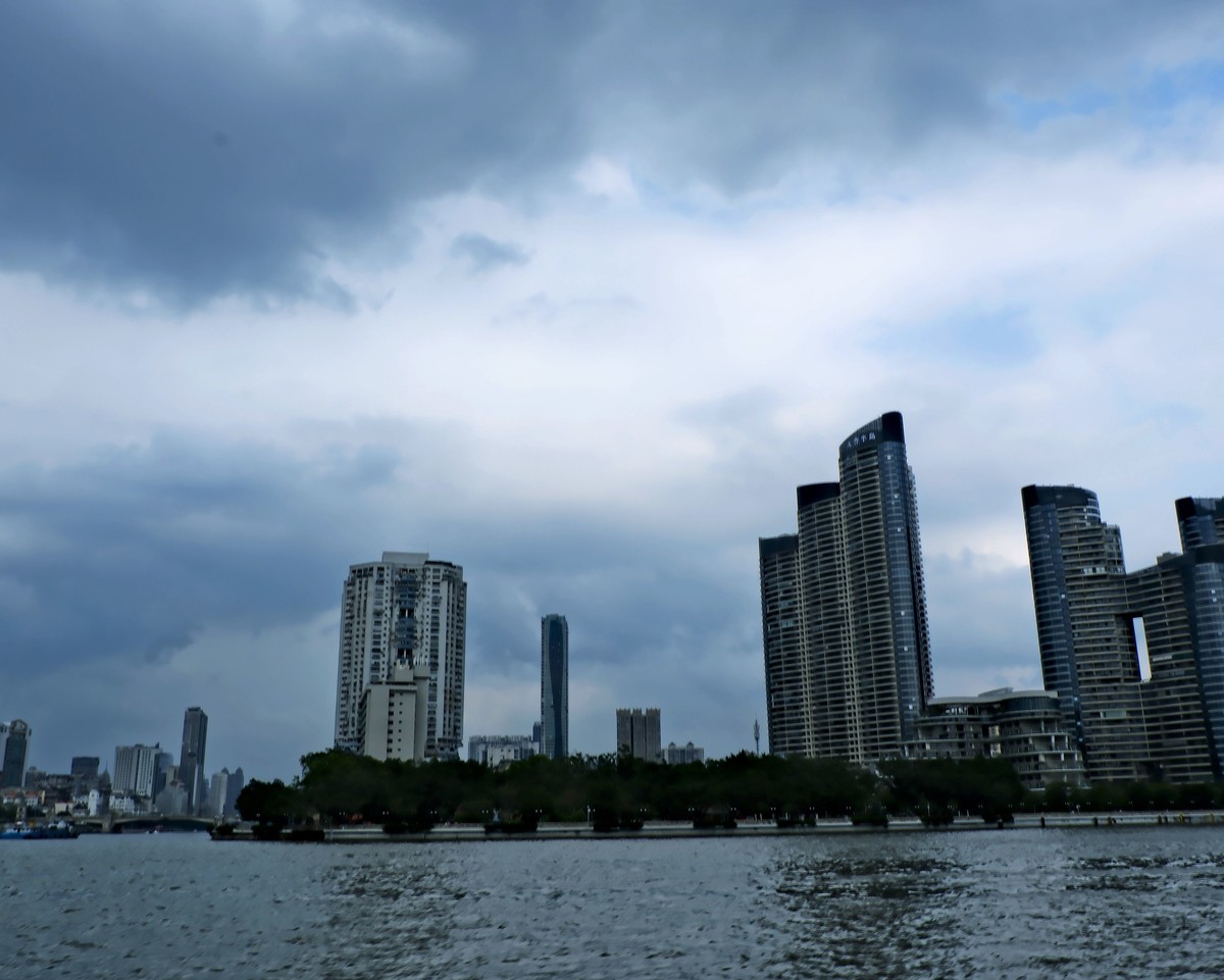 沿江景色（二）