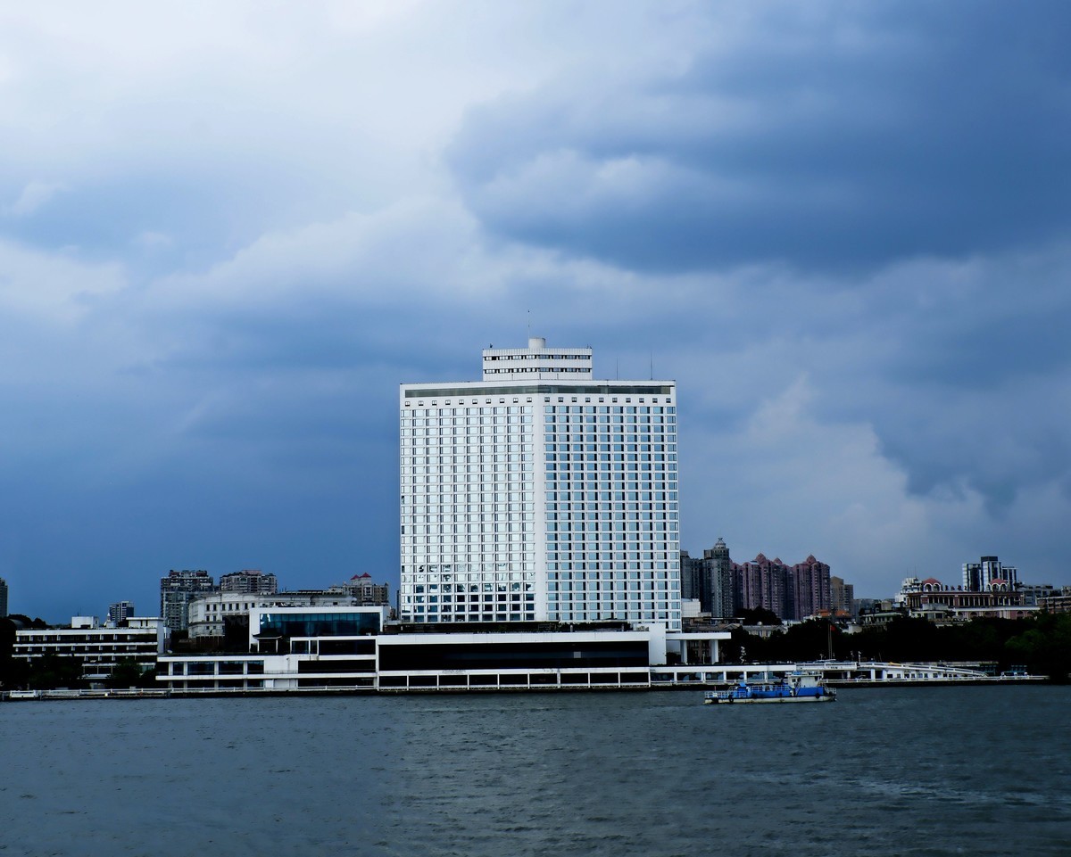 沿江景色（二）