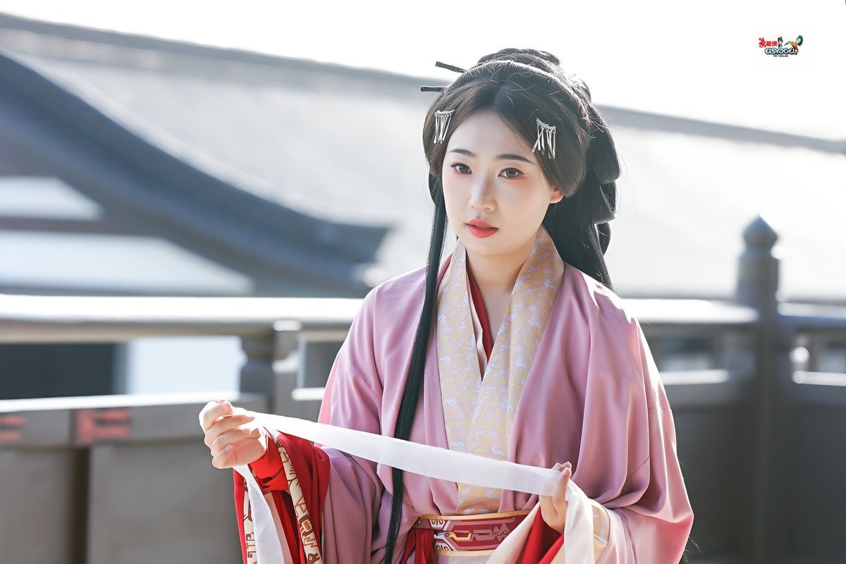 【桃之夭夭，灼灼其华】---兔子