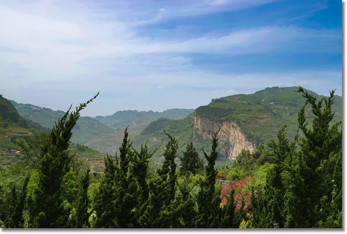 “五一”随游拾影---“鸡鸣三省”