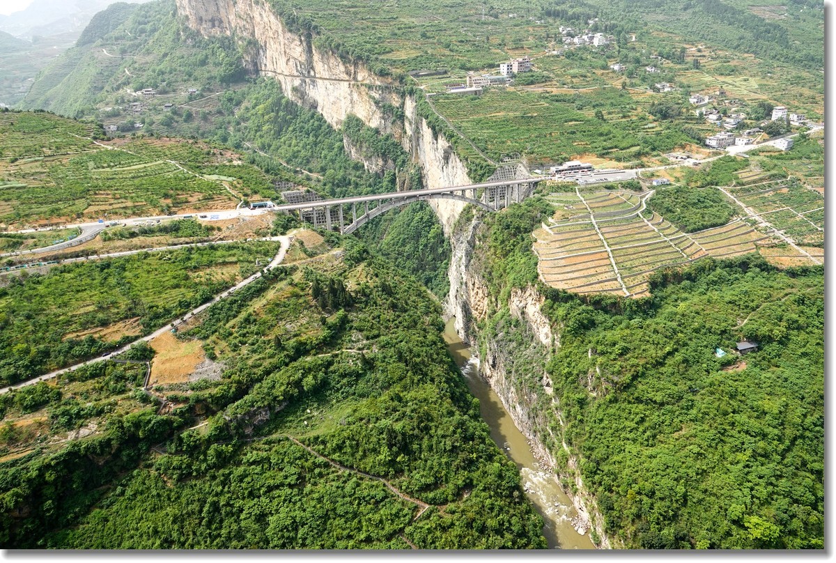 “五一”随游拾影---“鸡鸣三省”