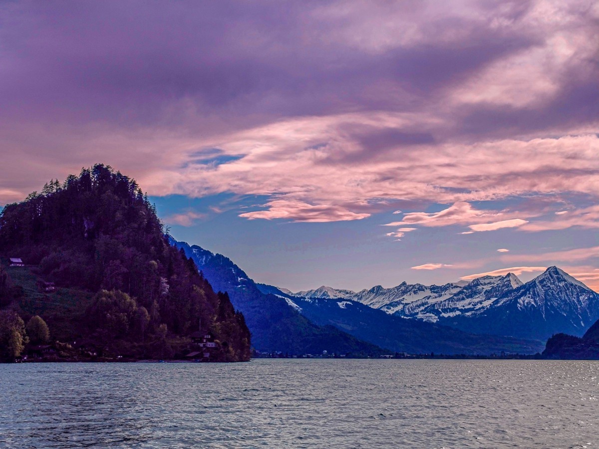 湖景--”因特拉肯“（瑞士）