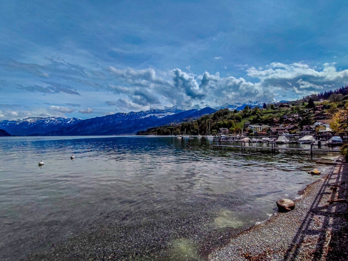 湖景--”因特拉肯“（瑞士）