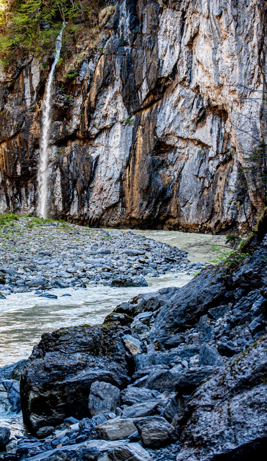 最窄之--“阿尔皮斯山大峡谷”（瑞士）