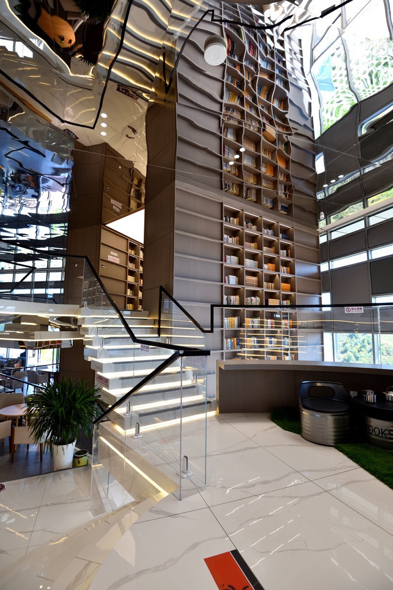 翠云山银河滑雪场星芒图书馆2/3