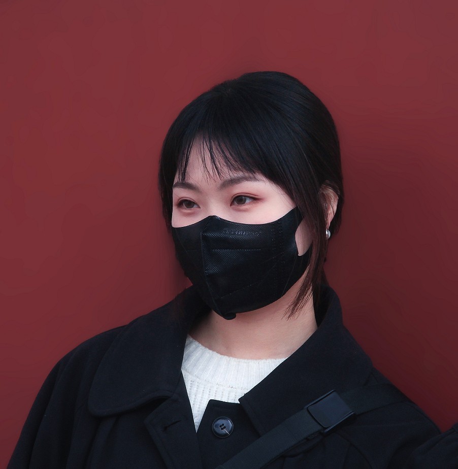 典型的街拍抓拍《风景，花草，白猫当然有妹子了》啥都有！哈哈！