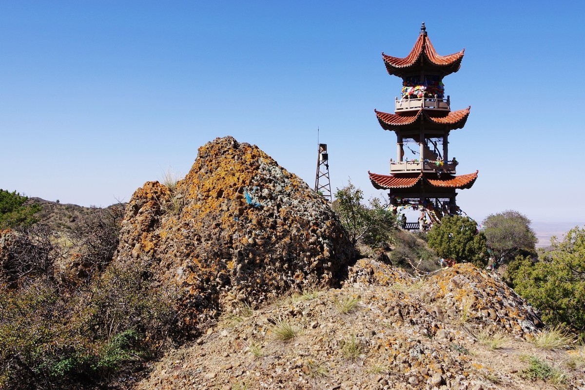 贺兰山北寺掠影