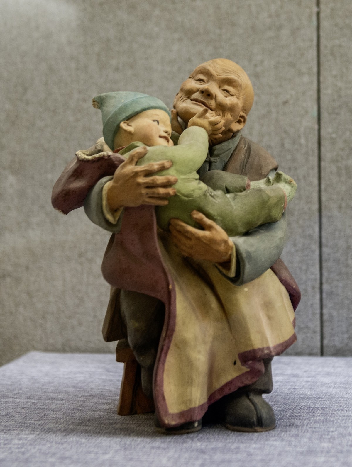 天津泥人张精美彩塑