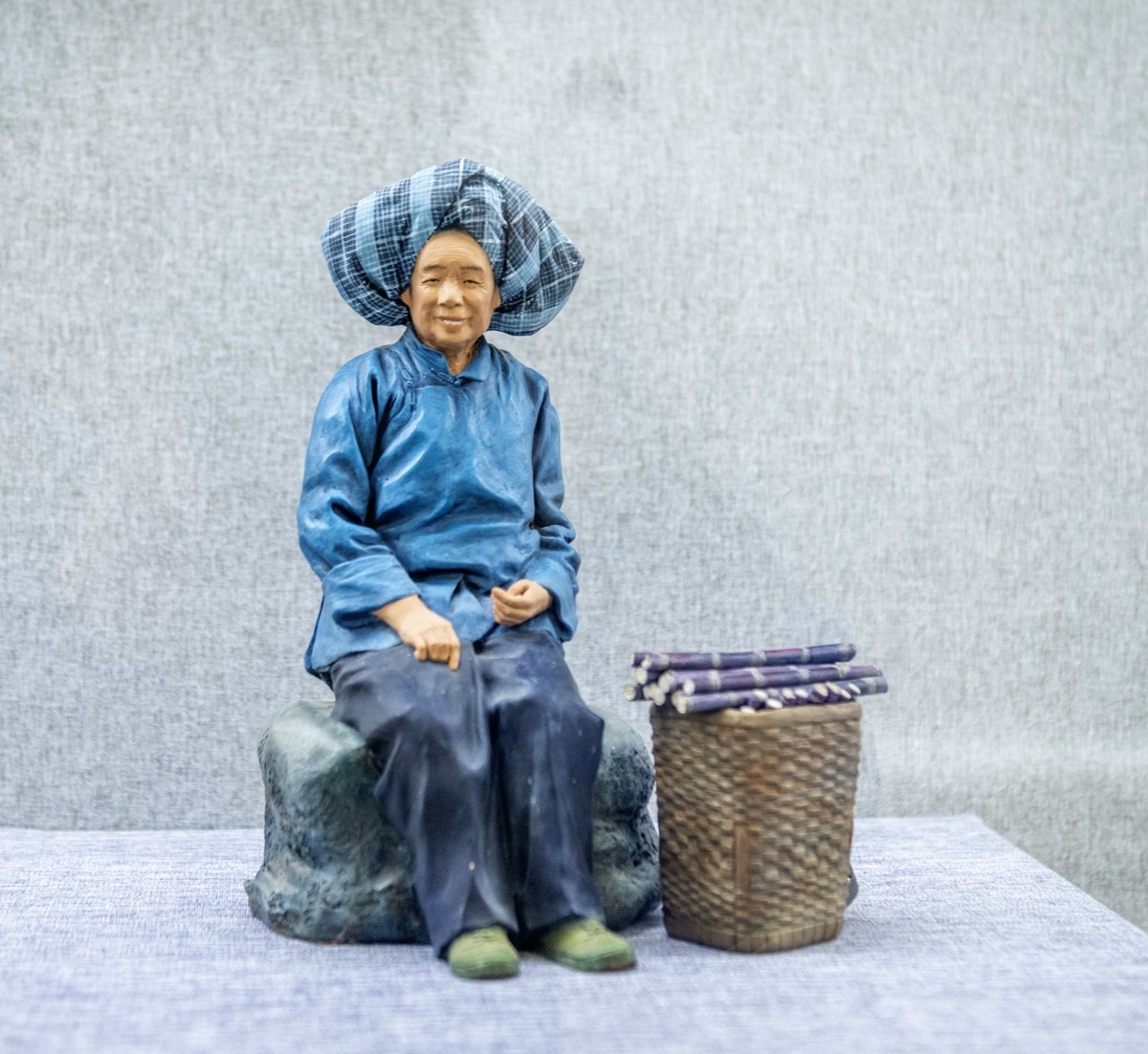 天津泥人张精美彩塑